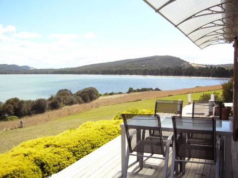 The Boat Shed - Tourism TAS 3