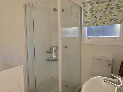 Beachend Bicheno - Hobart Tourism 14