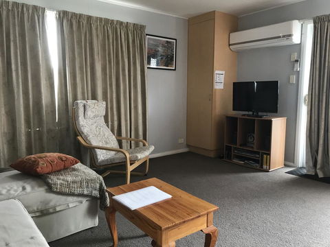 Beachend Bicheno - Hobart Tourism 5