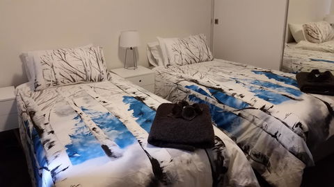 Base Camp - Hobart Tourism 16