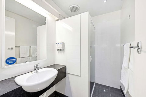 Coach House Launceston - Tourism TAS 23