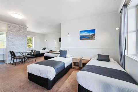 Coach House Launceston - Tourism TAS 7