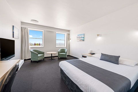 Coach House Launceston - Tourism TAS 5