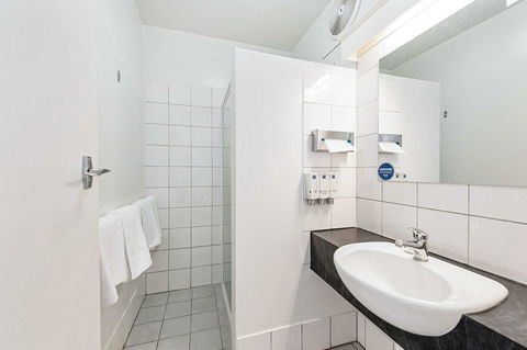 Coach House Launceston - Tourism TAS 24