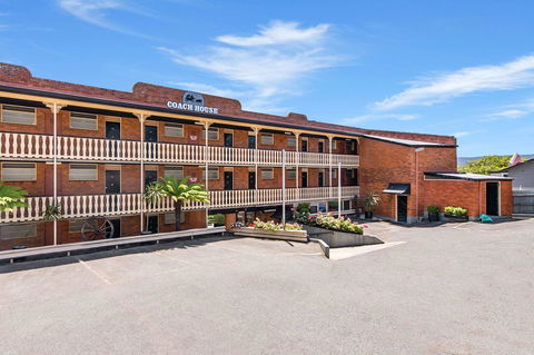 Coach House Launceston - Tourism TAS 29