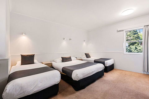Coach House Launceston - Tourism TAS 14