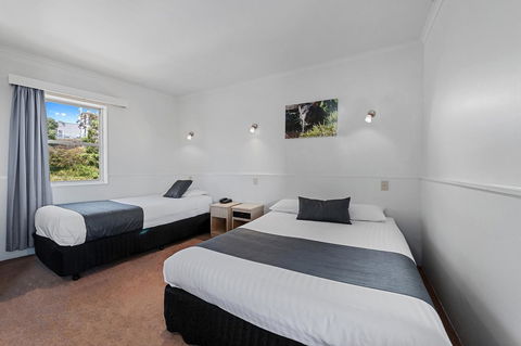 Coach House Launceston - Tourism TAS 10