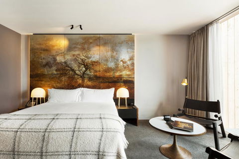 MACq 01 Hotel - Tourism TAS 16