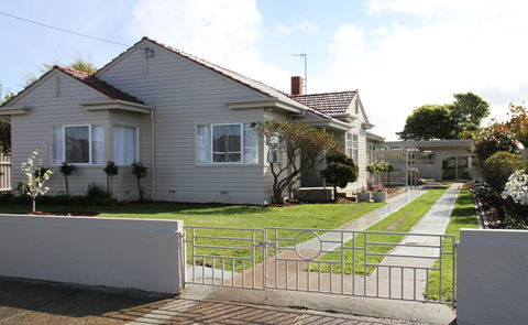 Barclay Motor Inn - Hobart Tourism 6
