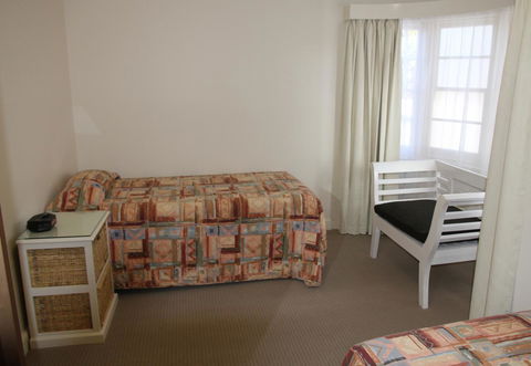 Barclay Motor Inn - Hobart Tourism 42