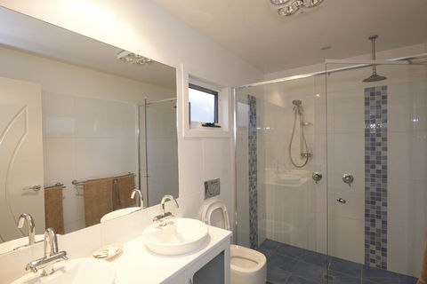 Bridport Holiday Rental - Hobart Tourism 4