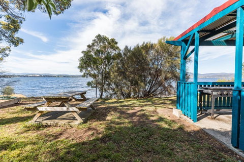 Riverfront Motel & Villas - Tourism TAS 21