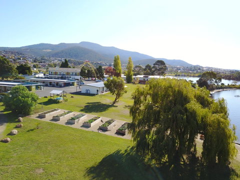 Riverfront Motel & Villas - Tourism TAS 12
