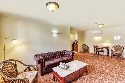 Hadley\'s Orient Hotel - Tourism TAS 17