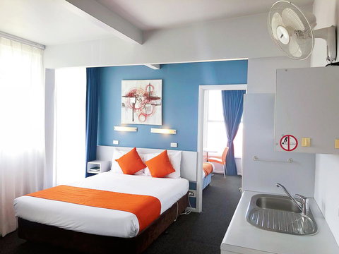 Waterfront Lodge Motel - Tourism TAS 8