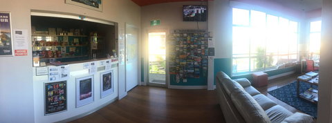 Waterfront Lodge Motel - Tourism TAS 30