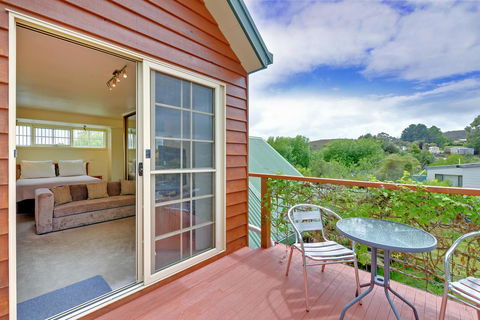 Aloft Boutique Accommodation - Tourism TAS 11