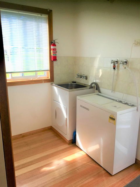 A Slice Of Paradise - Tourism TAS 12