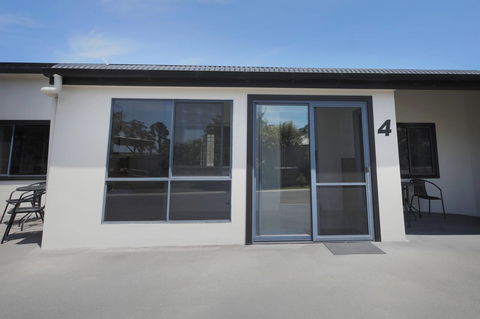 Georges Bay Apartments - Tourism TAS 35