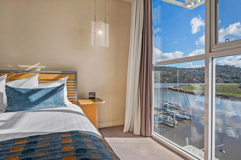 Peppers Seaport Hotel - Tourism TAS 14