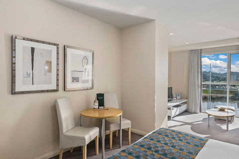 Peppers Seaport Hotel - Tourism TAS 3