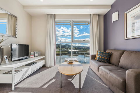 Peppers Seaport Hotel - Tourism TAS 4