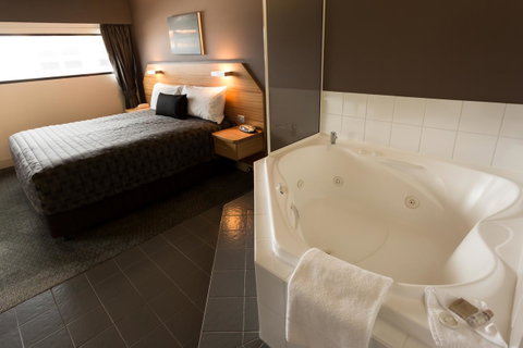 The Old Woolstore Apartment Hotel - Tourism TAS 28