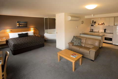The Old Woolstore Apartment Hotel - Tourism TAS 25