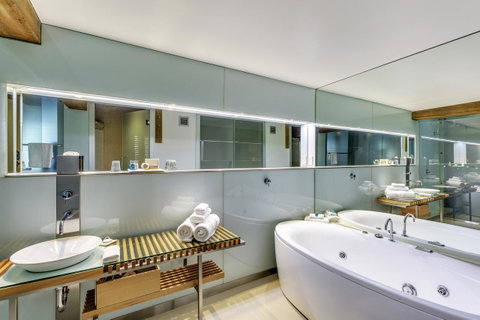 The Henry Jones Art Hotel - Tourism TAS 20