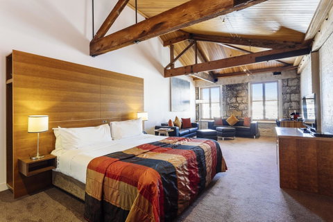 The Henry Jones Art Hotel - Tourism TAS 6