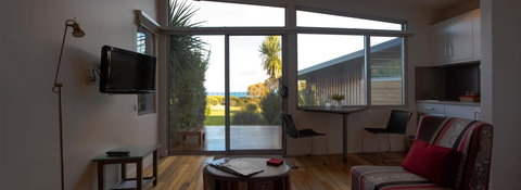 Eagle Peaks At Freycinet - Tourism TAS 11