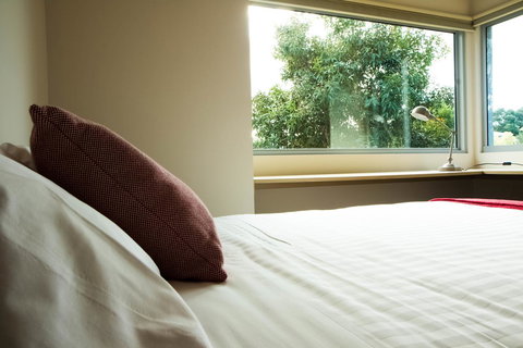 Eagle Peaks At Freycinet - Tourism TAS 6