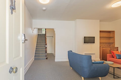 4 Bedroom House - Hobart CBD - Free Parking - Free WIFI - Tourism TAS 21