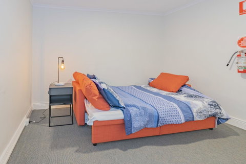 4 Bedroom House - Hobart CBD - Free Parking - Free WIFI - Tourism TAS 18