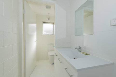 4 Bedroom House - Hobart CBD - Free Parking - Free WIFI - Tourism TAS 24