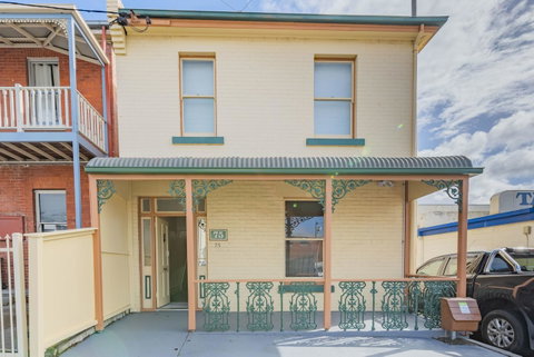 4 Bedroom House - Hobart CBD - Free Parking - Free WIFI - Tourism TAS 14