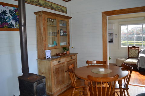 The Dragonfly Inn - Tourism TAS 13