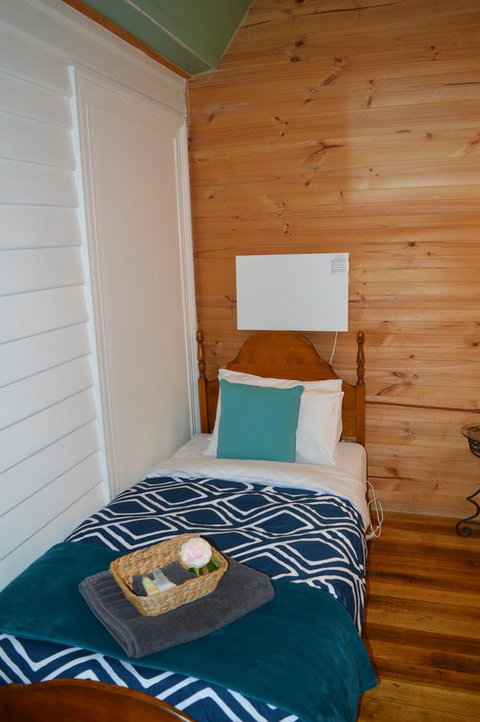 The Dragonfly Inn - Tourism TAS 17