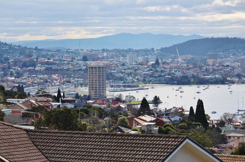 Million Dollar Views - Hobart Tourism 35