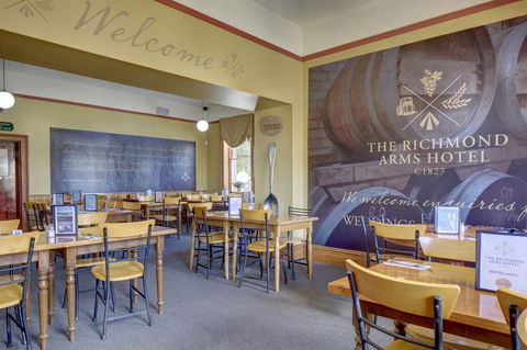The Richmond Arms Hotel - Tourism TAS 10