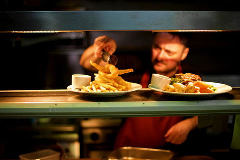 The Richmond Arms Hotel - Tourism TAS 16