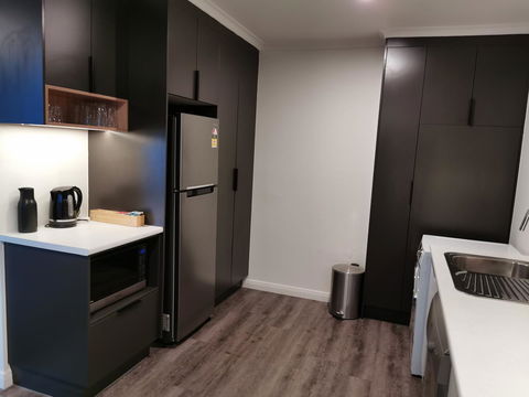 Youngtown Executive Apartments - 2BR Included, Free Parking & Wifi, Sofa Bed & Cot Fee Applies - Tourism TAS 33