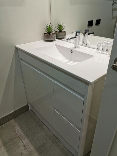 Youngtown Executive Apartments - 2BR Included, Free Parking & Wifi, Sofa Bed & Cot Fee Applies - Tourism TAS 37