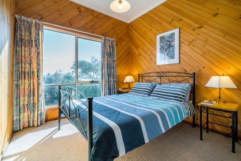 Freycinet Panorama - Tourism TAS 10