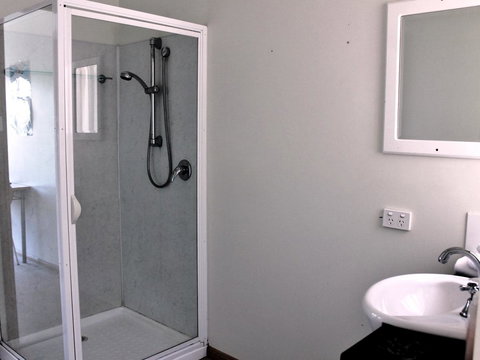 Freycinet Sanctuary 5 - Tourism TAS 8