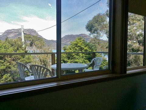 Freycinet Sanctuary 5 - Tourism TAS 9