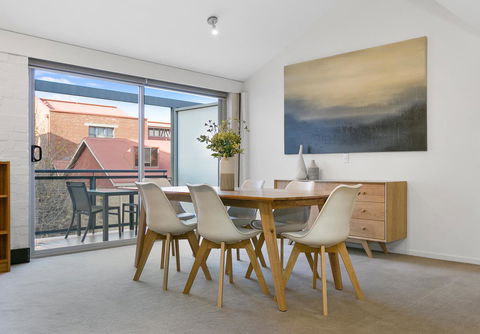 Sullivans Cove Apartments - Hobart Tourism 0
