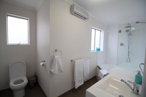 Trinity Hill Apartments - Hobart Tourism 1