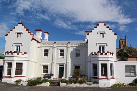 Trinity Hill Apartments - Hobart Tourism 0