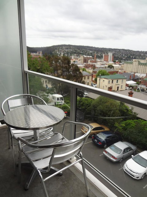 Adina Place Motel Apartments - Tourism TAS 25